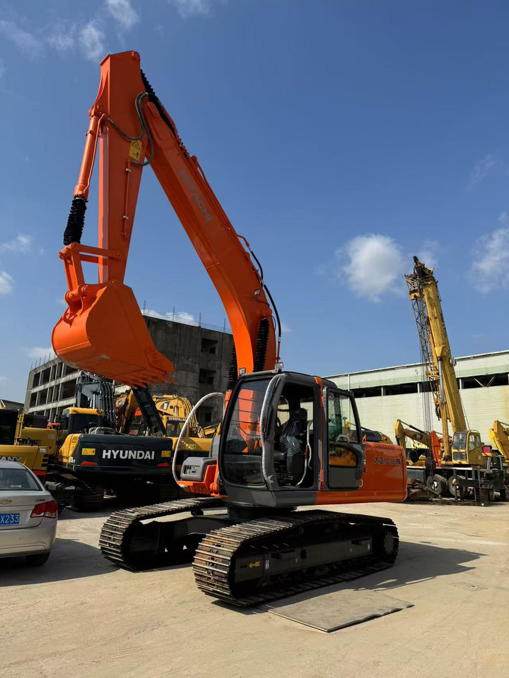 HITACHI ZX200 - Ερπυστριοφόρος εκσκαφέας: φωτογραφία 2 HITACHI ZX200 - Ερπυστριοφόρος εκσκαφέας: φωτογραφία 2