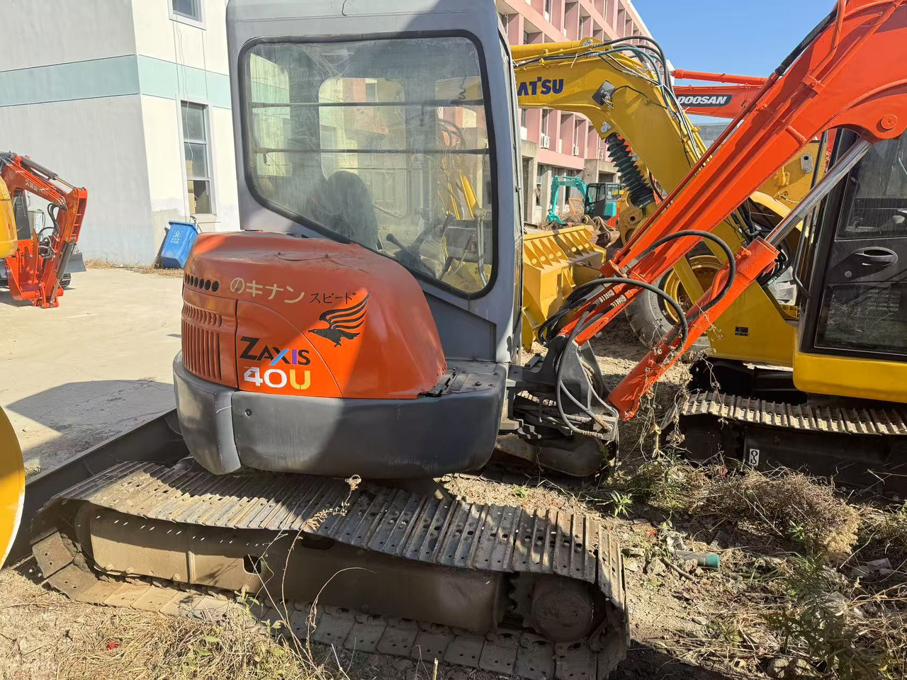 HITACHI ZX40U - Μίνι εκσκαφέας: φωτογραφία 2 HITACHI ZX40U - Μίνι εκσκαφέας: φωτογραφία 2
