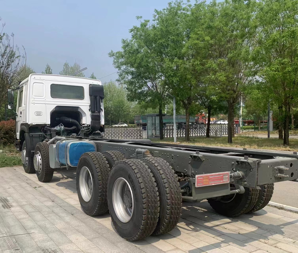 HOWO 6X4 - Τράκτορας: φωτογραφία 4 HOWO 6X4 - Τράκτορας: φωτογραφία 4