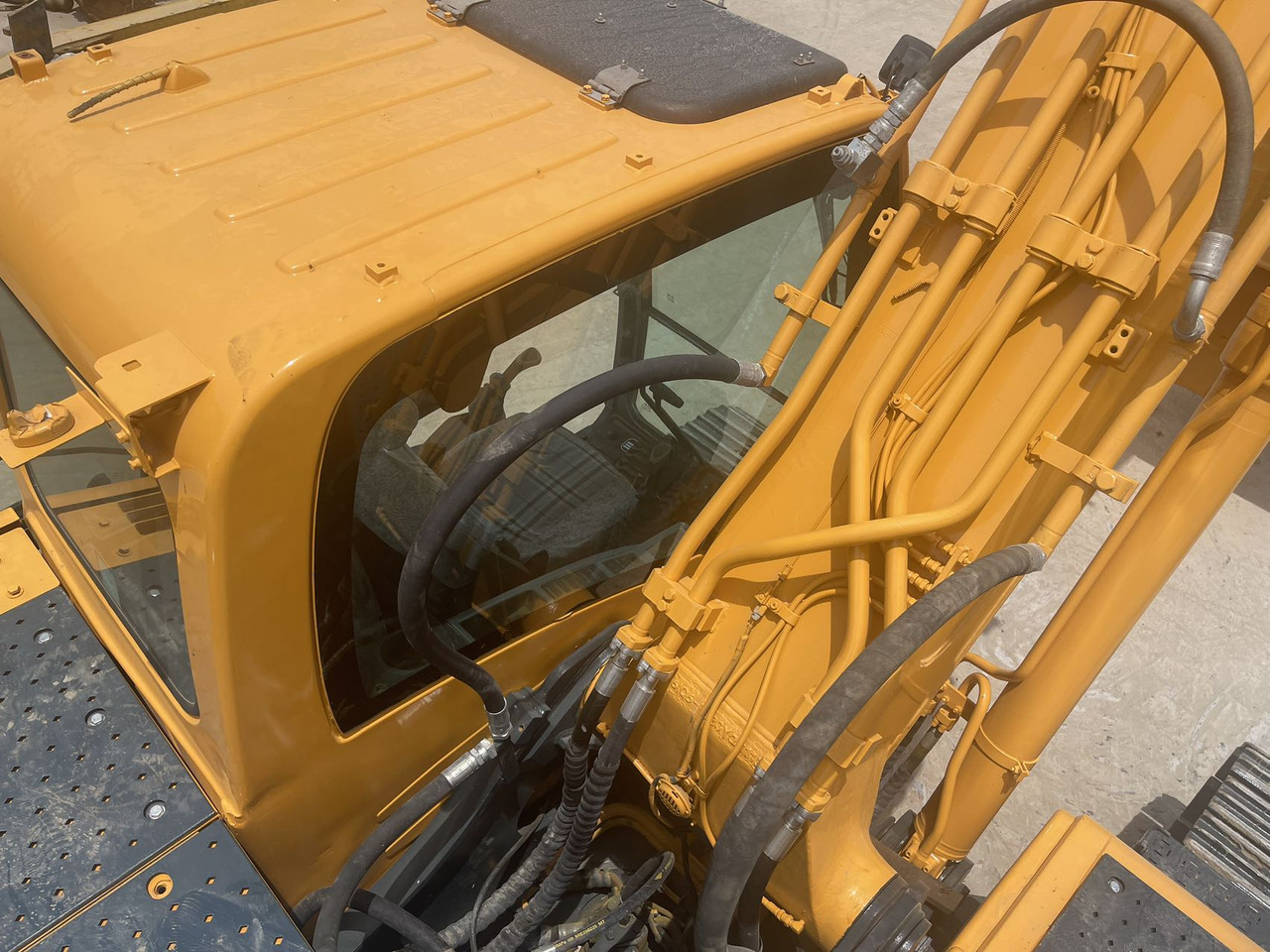 HYUNDAI 220LC-9S - Ερπυστριοφόρος εκσκαφέας: φωτογραφία 5 HYUNDAI 220LC-9S - Ερπυστριοφόρος εκσκαφέας: φωτογραφία 5