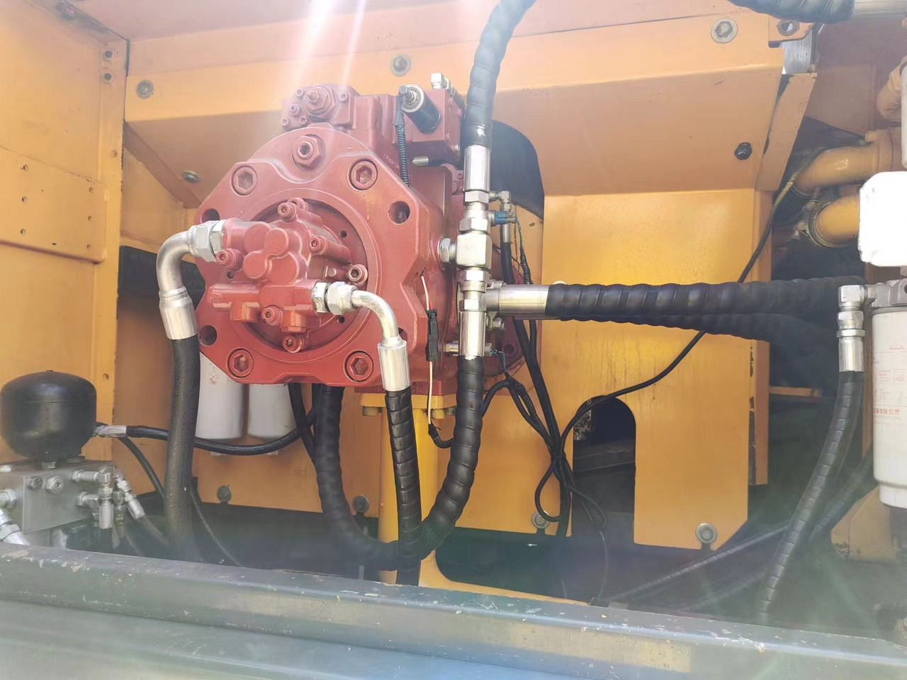 HYUNDAI R385LC-9T R305 R220 - Ερπυστριοφόρος εκσκαφέας: φωτογραφία 5 HYUNDAI R385LC-9T R305 R220 - Ερπυστριοφόρος εκσκαφέας: φωτογραφία 5