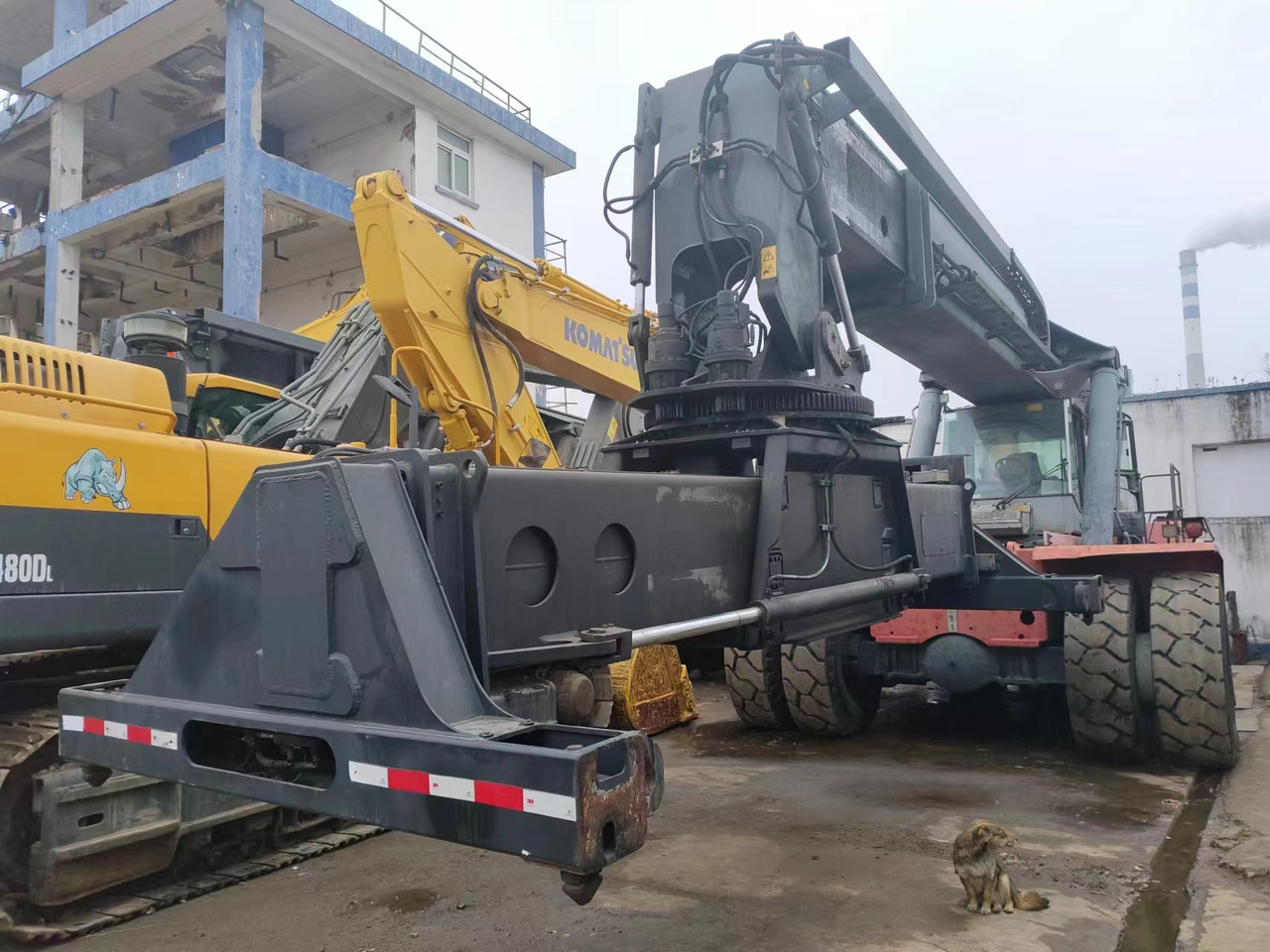 KALMAR DRF450 - Reachstacker: φωτογραφία 2 KALMAR DRF450 - Reachstacker: φωτογραφία 2