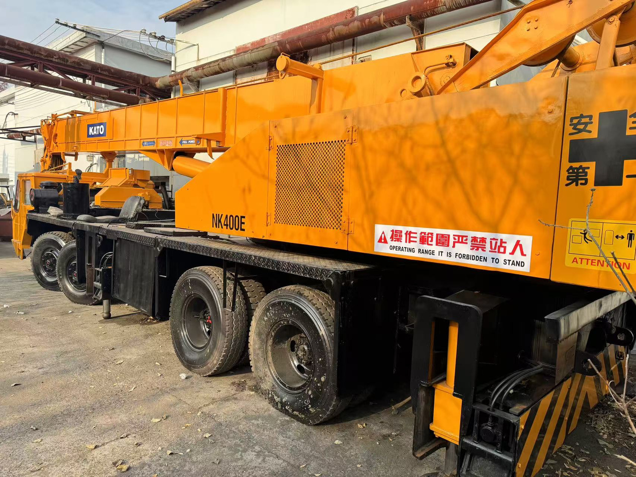 KATO NK400E - Τηλεσκοπικός γερανός: φωτογραφία 2 KATO NK400E - Τηλεσκοπικός γερανός: φωτογραφία 2