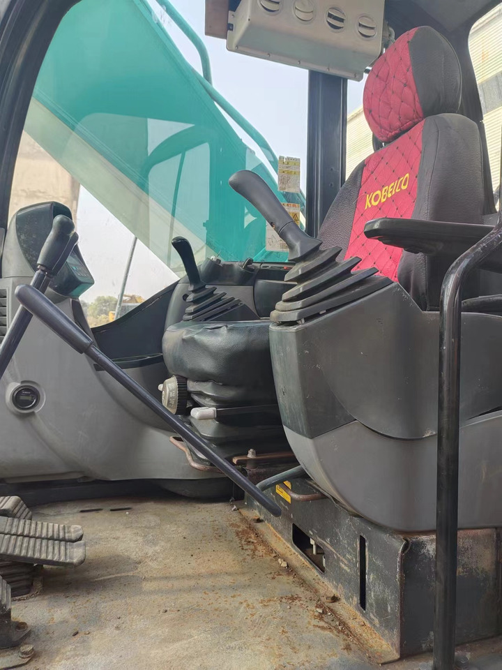 KOBELCO SK350LC-8 - Ερπυστριοφόρος εκσκαφέας: φωτογραφία 4 KOBELCO SK350LC-8 - Ερπυστριοφόρος εκσκαφέας: φωτογραφία 4