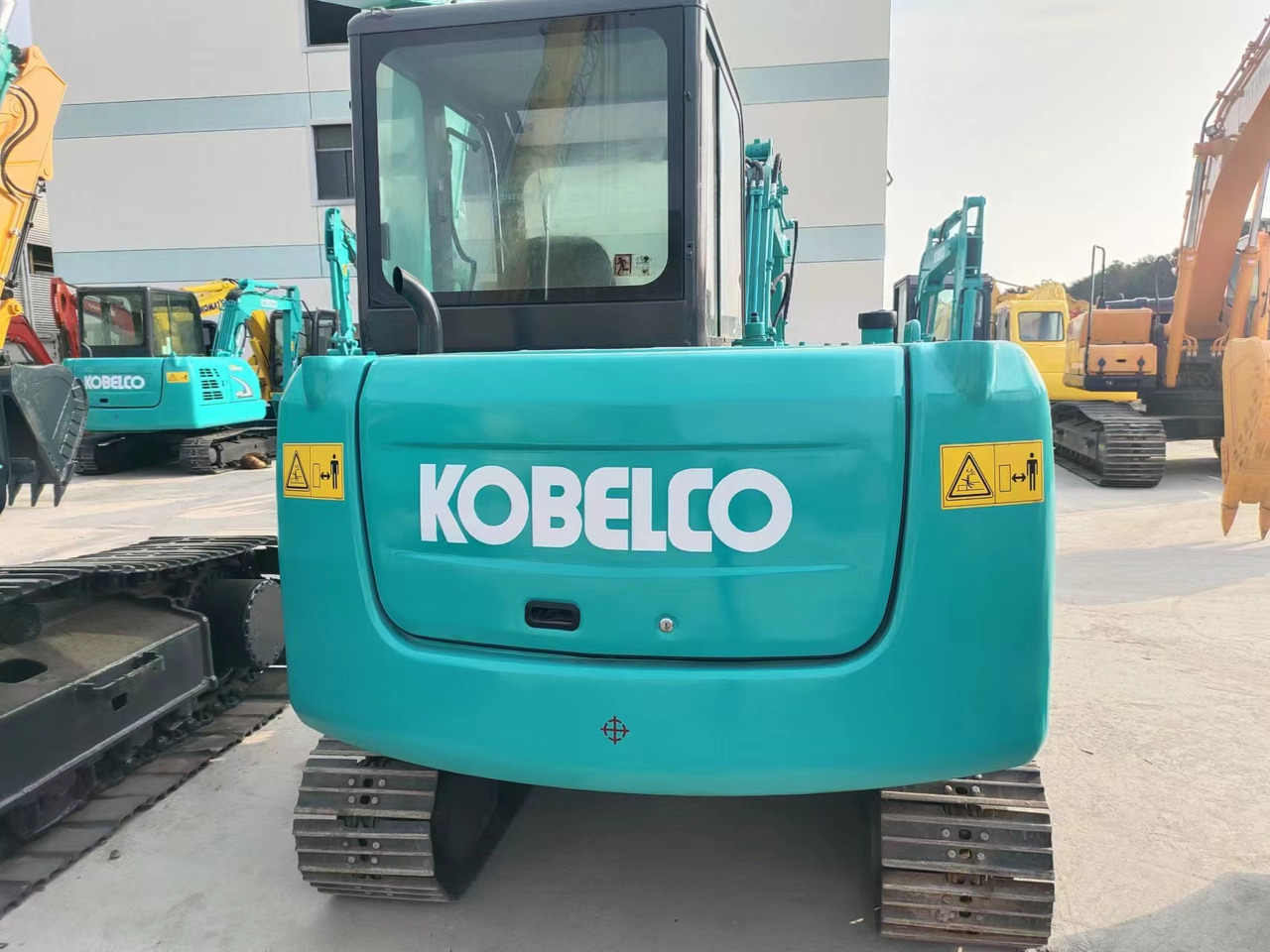 KOBELCO SK60-8 - Μίνι εκσκαφέας: φωτογραφία 2 KOBELCO SK60-8 - Μίνι εκσκαφέας: φωτογραφία 2