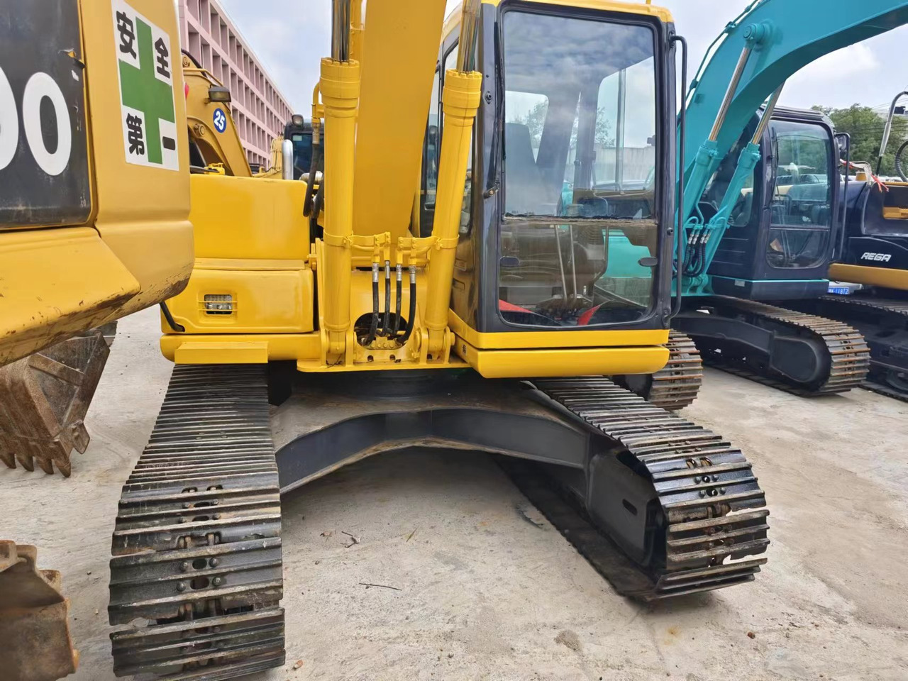 KOMATSU PC120-6 - Ερπυστριοφόρος εκσκαφέας: φωτογραφία 4 KOMATSU PC120-6 - Ερπυστριοφόρος εκσκαφέας: φωτογραφία 4