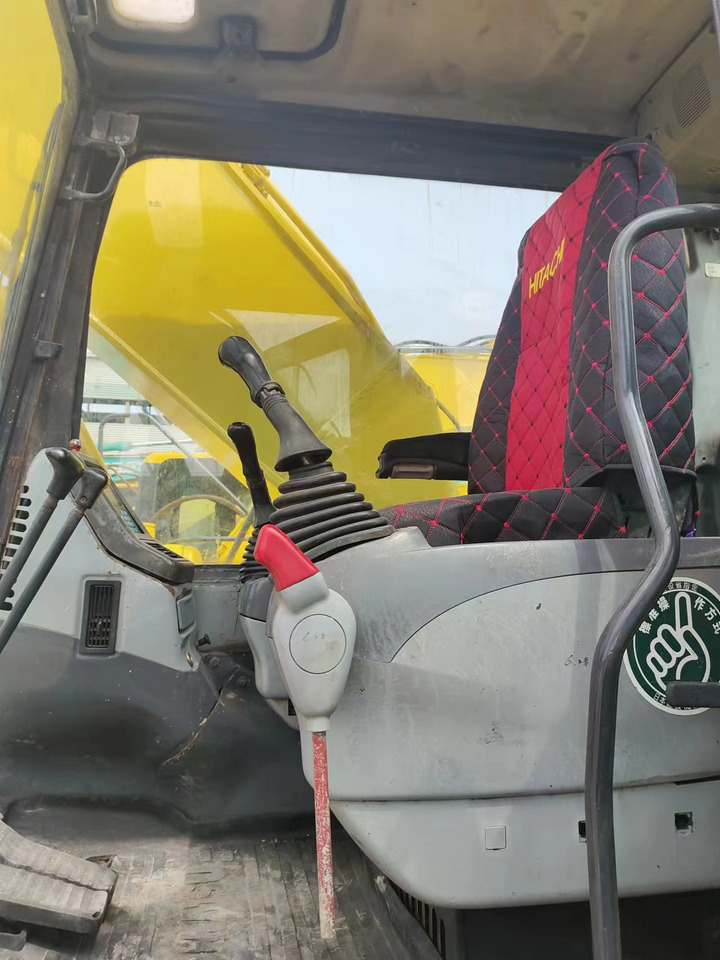 KOMATSU PC200-7 - Ερπυστριοφόρος εκσκαφέας: φωτογραφία 3 KOMATSU PC200-7 - Ερπυστριοφόρος εκσκαφέας: φωτογραφία 3