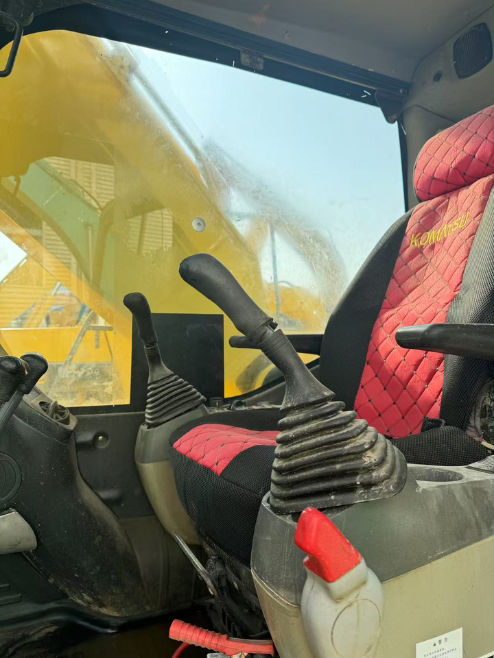 KOMATSU PC200-8 - Ερπυστριοφόρος εκσκαφέας: φωτογραφία 4 KOMATSU PC200-8 - Ερπυστριοφόρος εκσκαφέας: φωτογραφία 4