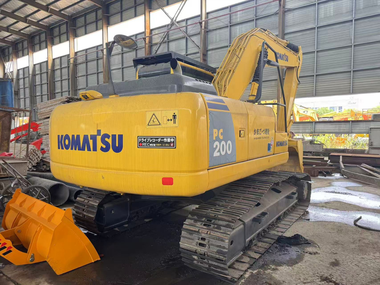 KOMATSU PC200-8 - Ερπυστριοφόρος εκσκαφέας: φωτογραφία 2 KOMATSU PC200-8 - Ερπυστριοφόρος εκσκαφέας: φωτογραφία 2