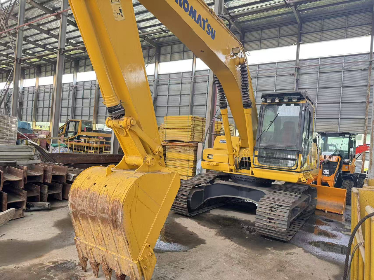 KOMATSU PC200-8 - Ερπυστριοφόρος εκσκαφέας: φωτογραφία 5 KOMATSU PC200-8 - Ερπυστριοφόρος εκσκαφέας: φωτογραφία 5