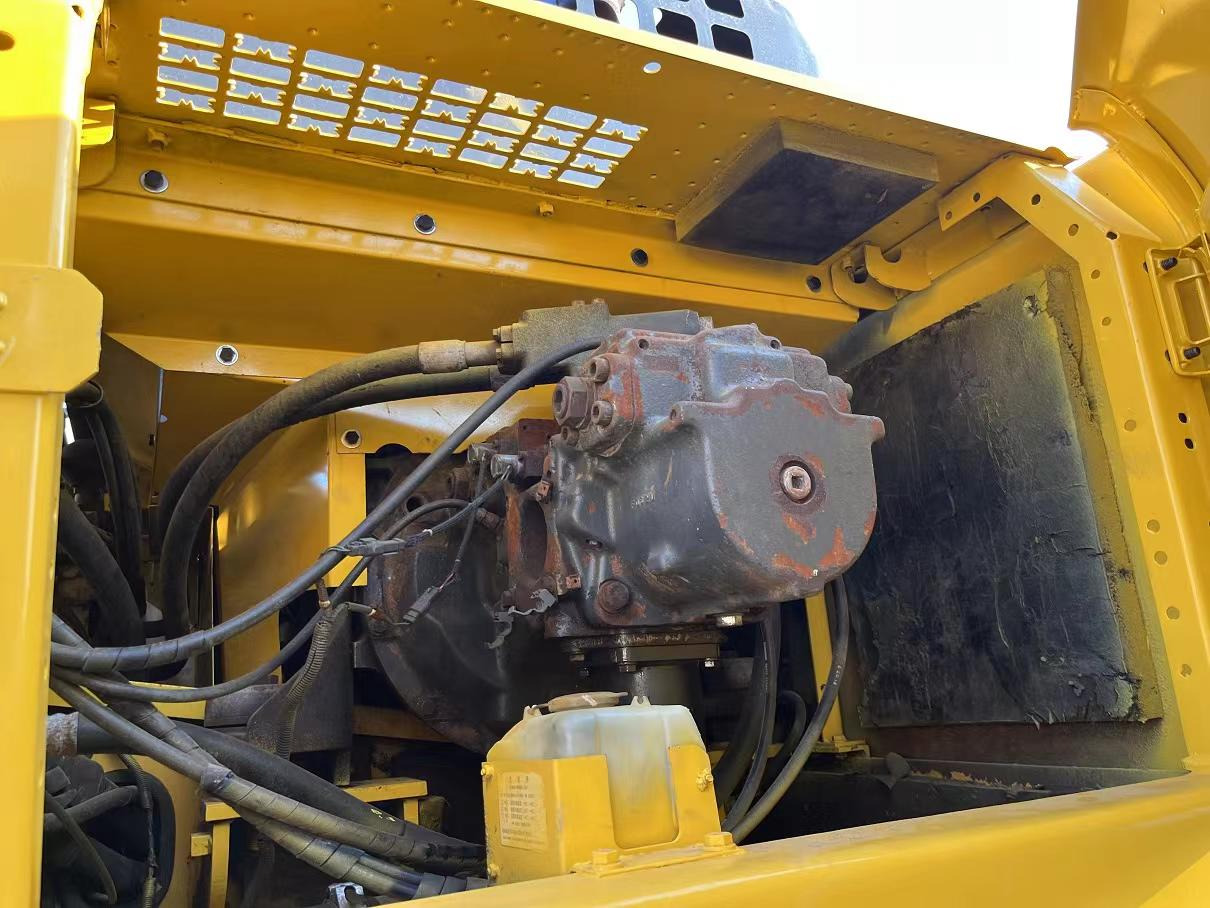 KOMATSU PC400-8 - Ερπυστριοφόρος εκσκαφέας: φωτογραφία 5 KOMATSU PC400-8 - Ερπυστριοφόρος εκσκαφέας: φωτογραφία 5