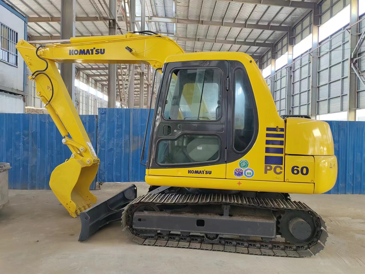 KOMATSU PC60-7 - Ερπυστριοφόρος εκσκαφέας: φωτογραφία 2 KOMATSU PC60-7 - Ερπυστριοφόρος εκσκαφέας: φωτογραφία 2