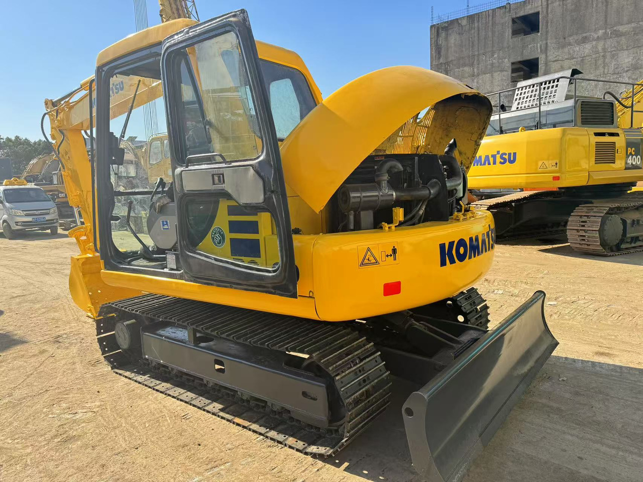 KOMATSU PC60-7 - Ερπυστριοφόρος εκσκαφέας: φωτογραφία 2 KOMATSU PC60-7 - Ερπυστριοφόρος εκσκαφέας: φωτογραφία 2