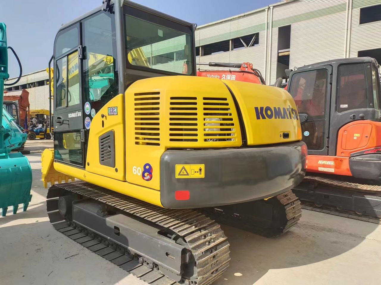 KOMATSU PC60-8 - Μίνι εκσκαφέας: φωτογραφία 1 KOMATSU PC60-8 - Μίνι εκσκαφέας: φωτογραφία 1
