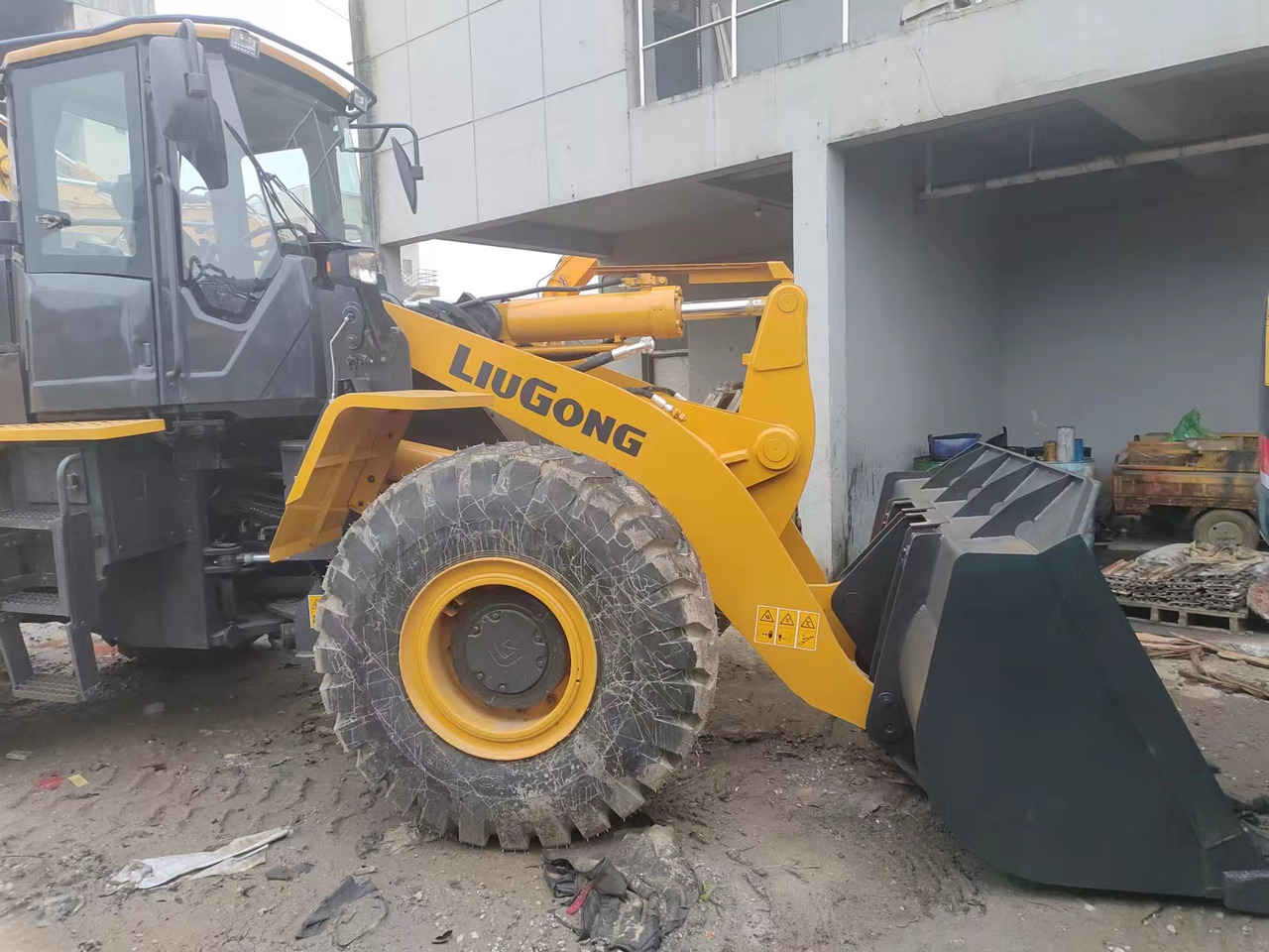 LIUGONG 856H - Ελαστιχοφόρος φορτωτής: φωτογραφία 2 LIUGONG 856H - Ελαστιχοφόρος φορτωτής: φωτογραφία 2