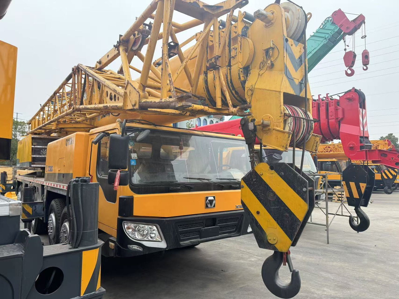 XCMG QY100K 100tons QY100K-2 - Τηλεσκοπικός γερανός: φωτογραφία 3 XCMG QY100K 100tons QY100K-2 - Τηλεσκοπικός γερανός: φωτογραφία 3