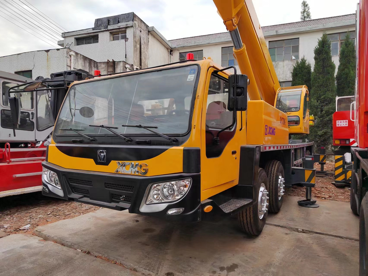 XCMG QY70K good condition QY25K QY50K QY100K QY130K China brand mobile crane - Τηλεσκοπικός γερανός: φωτογραφία 1 XCMG QY70K good condition QY25K QY50K QY100K QY130K China brand mobile crane - Τηλεσκοπικός γερανός: φωτογραφία 1