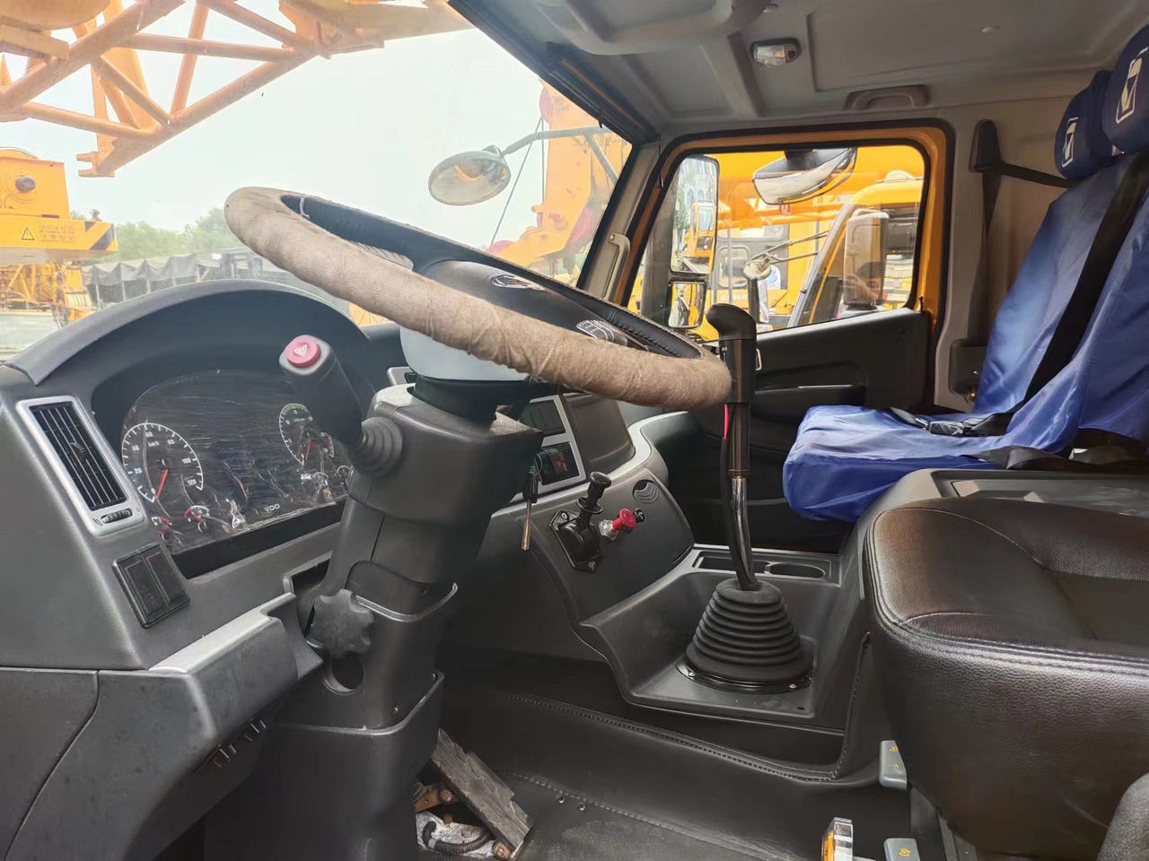 XCMG QY70K - Τηλεσκοπικός γερανός: φωτογραφία 4 XCMG QY70K - Τηλεσκοπικός γερανός: φωτογραφία 4