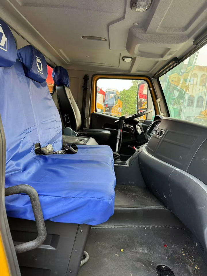 XCMG QY70K - Τηλεσκοπικός γερανός: φωτογραφία 2 XCMG QY70K - Τηλεσκοπικός γερανός: φωτογραφία 2