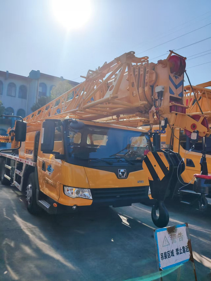 XCMG XCT25 mobile crane 25tons China made - Τηλεσκοπικός γερανός: φωτογραφία 1 XCMG XCT25 mobile crane 25tons China made - Τηλεσκοπικός γερανός: φωτογραφία 1