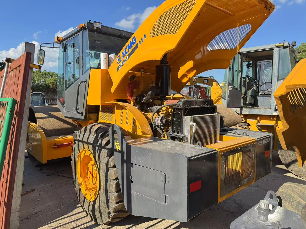 XCMG XS163J - Ασφαλτικός οδοστρωτήρας: φωτογραφία 2 XCMG XS163J - Ασφαλτικός οδοστρωτήρας: φωτογραφία 2