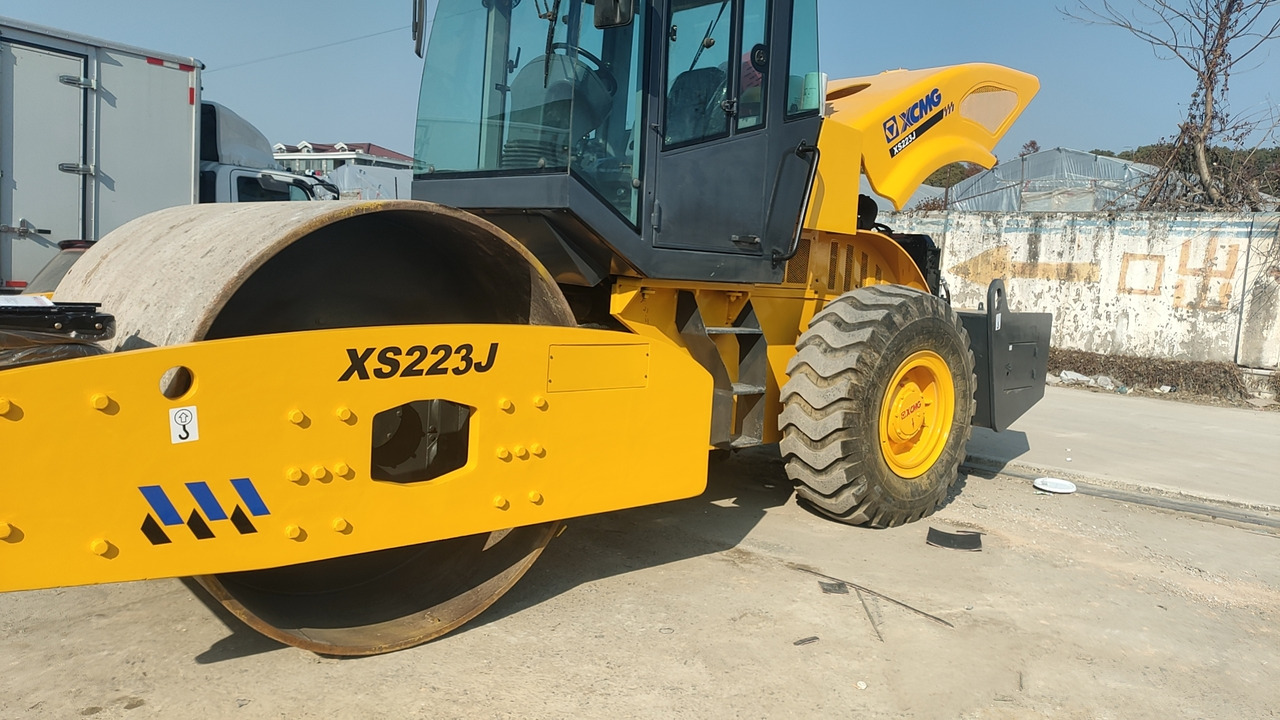 XCMG XS223J - Ασφαλτικός οδοστρωτήρας: φωτογραφία 3 XCMG XS223J - Ασφαλτικός οδοστρωτήρας: φωτογραφία 3