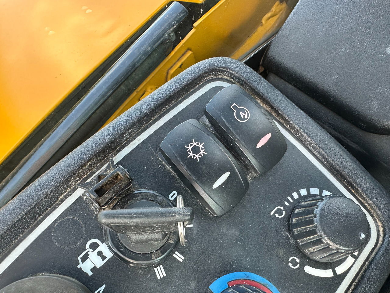 Μίνι εκσκαφέας JCB 8045 ZTS: φωτογραφία 12 Μίνι εκσκαφέας JCB 8045 ZTS: φωτογραφία 12