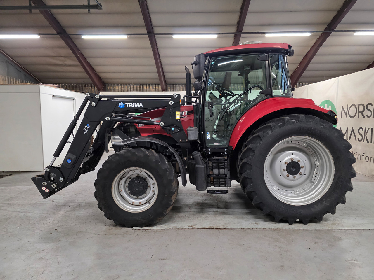 CASE IH Farmall 115U - Τρακτέρ: φωτογραφία 2 CASE IH Farmall 115U - Τρακτέρ: φωτογραφία 2