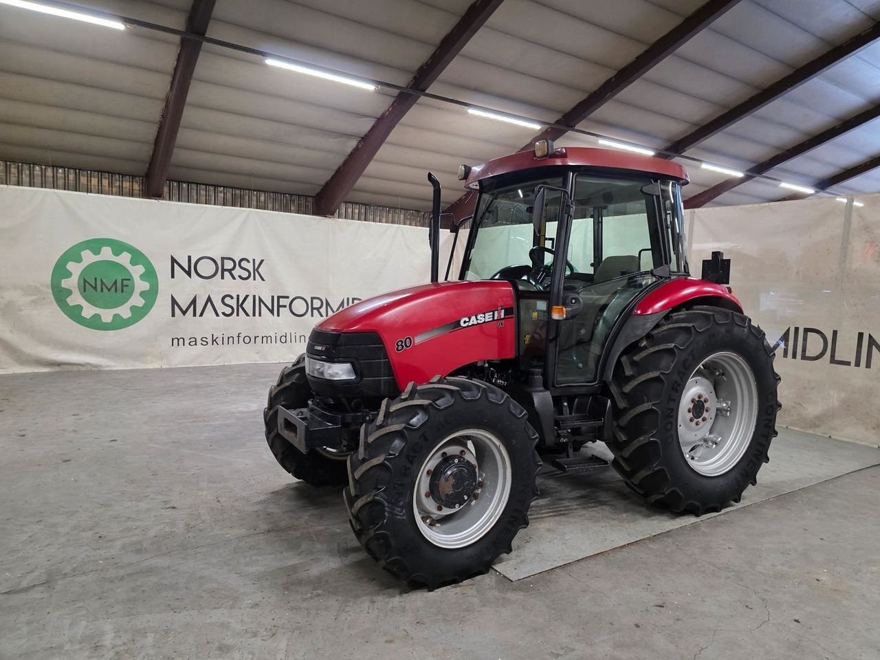 CASE IH JX80 - Τρακτέρ: φωτογραφία 1 CASE IH JX80 - Τρακτέρ: φωτογραφία 1