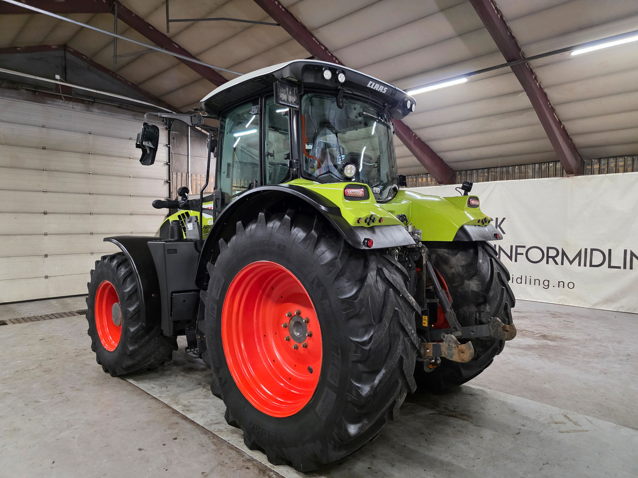 CLAAS Arion 660 C-Matic - Τρακτέρ: φωτογραφία 3 CLAAS Arion 660 C-Matic - Τρακτέρ: φωτογραφία 3