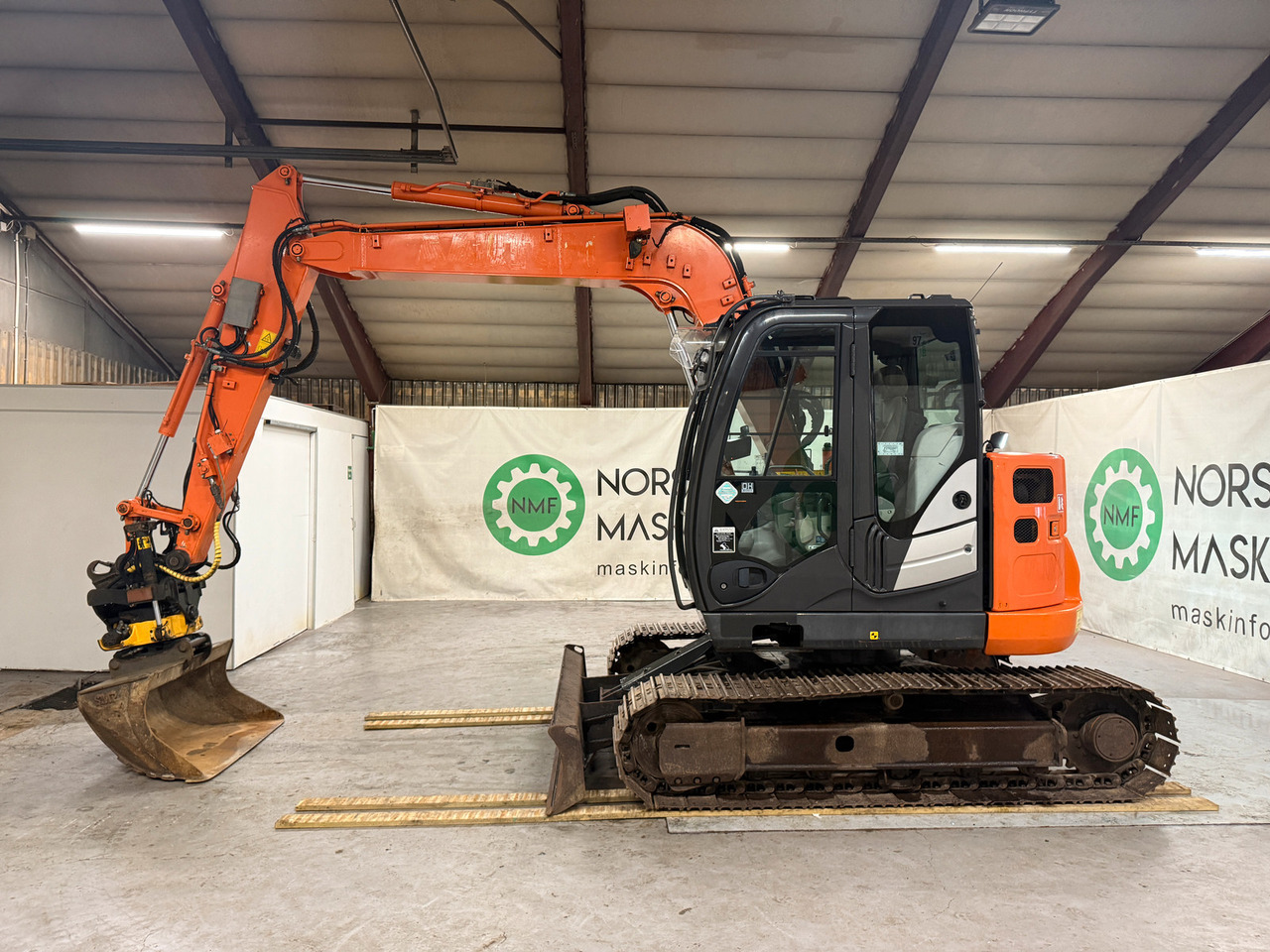 Hitachi ZX85US-5A - Μίνι εκσκαφέας: φωτογραφία 2 Hitachi ZX85US-5A - Μίνι εκσκαφέας: φωτογραφία 2