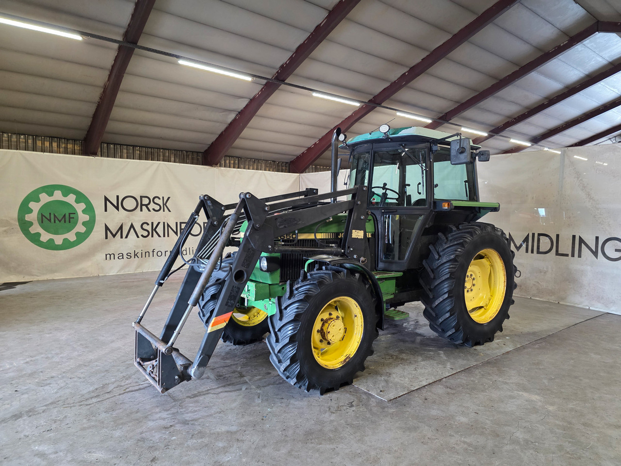 John Deere 2650 Synchron - Τρακτέρ: φωτογραφία 1 John Deere 2650 Synchron - Τρακτέρ: φωτογραφία 1