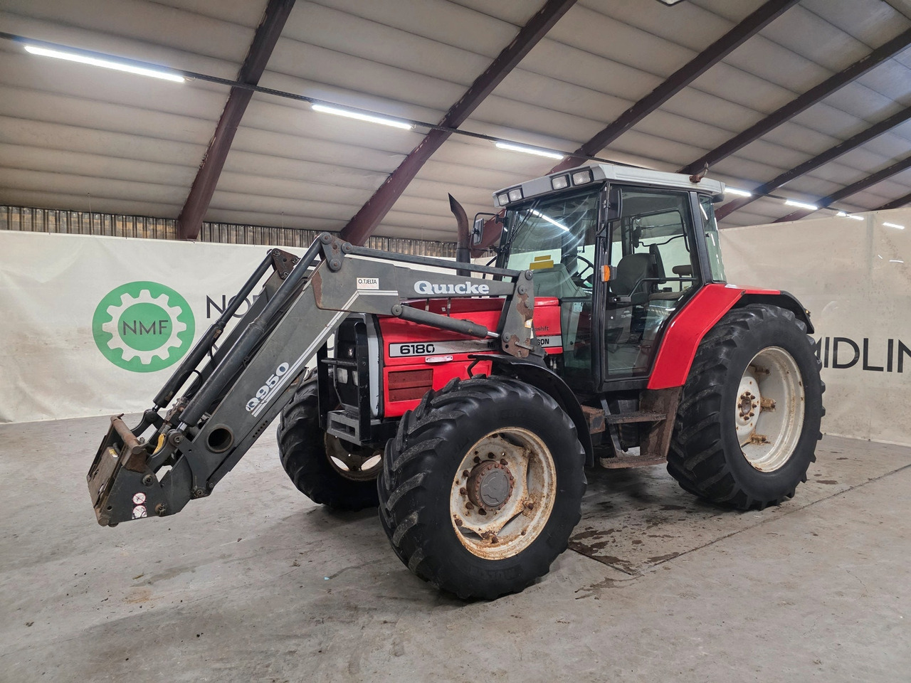 Massey Ferguson 6180 - Τρακτέρ: φωτογραφία 1 Massey Ferguson 6180 - Τρακτέρ: φωτογραφία 1