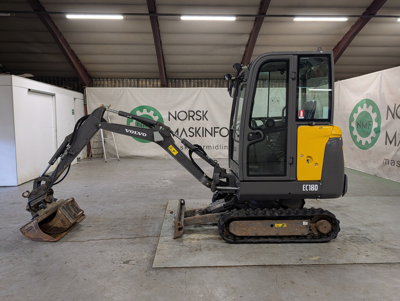 Volvo ECR18D - Μίνι εκσκαφέας: φωτογραφία 2 Volvo ECR18D - Μίνι εκσκαφέας: φωτογραφία 2
