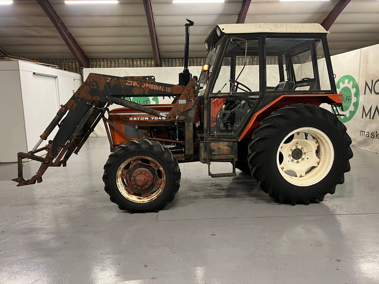 Zetor 7045 (Redusert moms) - Τρακτέρ: φωτογραφία 1 Zetor 7045 (Redusert moms) - Τρακτέρ: φωτογραφία 1
