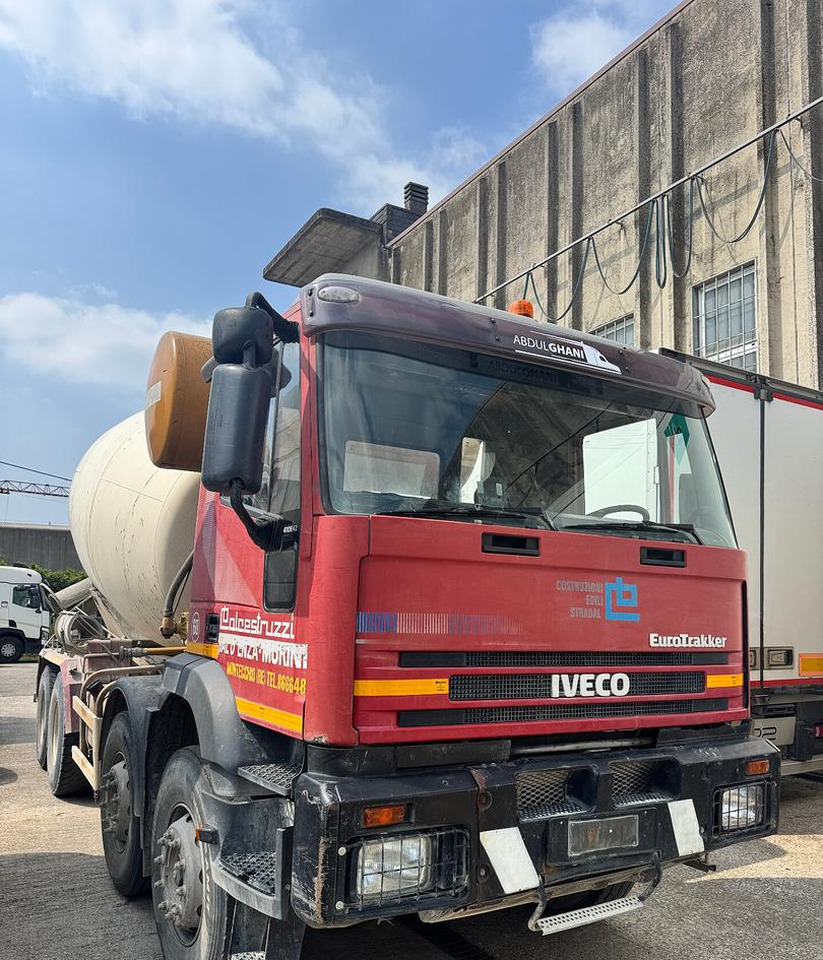 BETONIERA IVECO 410E42 8X4 - Μπετονιέρα φορτηγό: φωτογραφία 1 BETONIERA IVECO 410E42 8X4 - Μπετονιέρα φορτηγό: φωτογραφία 1