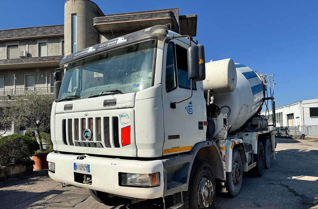 BETONPOMPA ASTRA HD84.38 - Μπετονιέρα αντλία: φωτογραφία 1 BETONPOMPA ASTRA HD84.38 - Μπετονιέρα αντλία: φωτογραφία 1