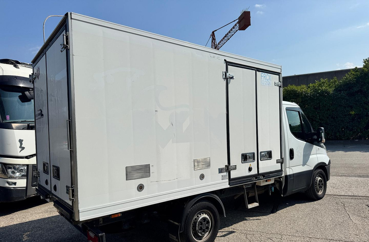 IVECO DAILY 35S15 - FRIGO FRC - PATENTE B - Επαγγελματικό αυτοκίνητο ψυγείο: φωτογραφία 3 IVECO DAILY 35S15 - FRIGO FRC - PATENTE B - Επαγγελματικό αυτοκίνητο ψυγείο: φωτογραφία 3