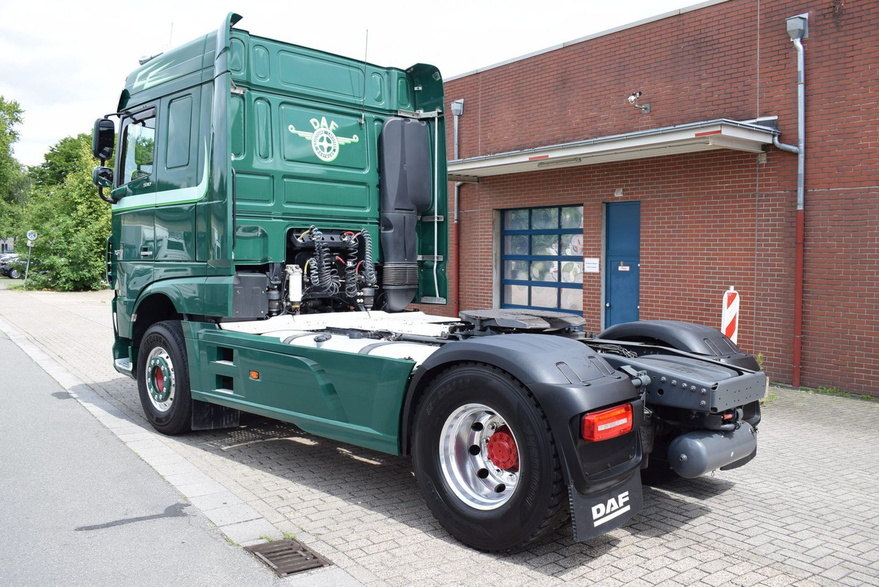 DAF XF 530 FT Retarder Leder Standklima Hydraulik - Τράκτορας: φωτογραφία 5 DAF XF 530 FT Retarder Leder Standklima Hydraulik - Τράκτορας: φωτογραφία 5