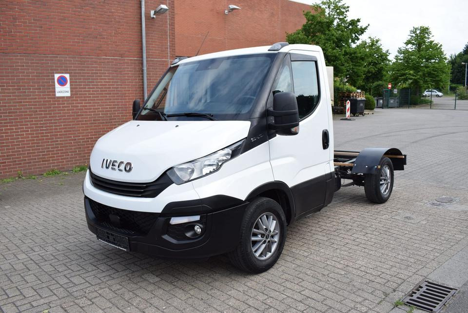 Iveco Daily 35 S21 3,0 Automatik Luftfederung Tempomat - Τράκτορας BE: φωτογραφία 1 Iveco Daily 35 S21 3,0 Automatik Luftfederung Tempomat - Τράκτορας BE: φωτογραφία 1