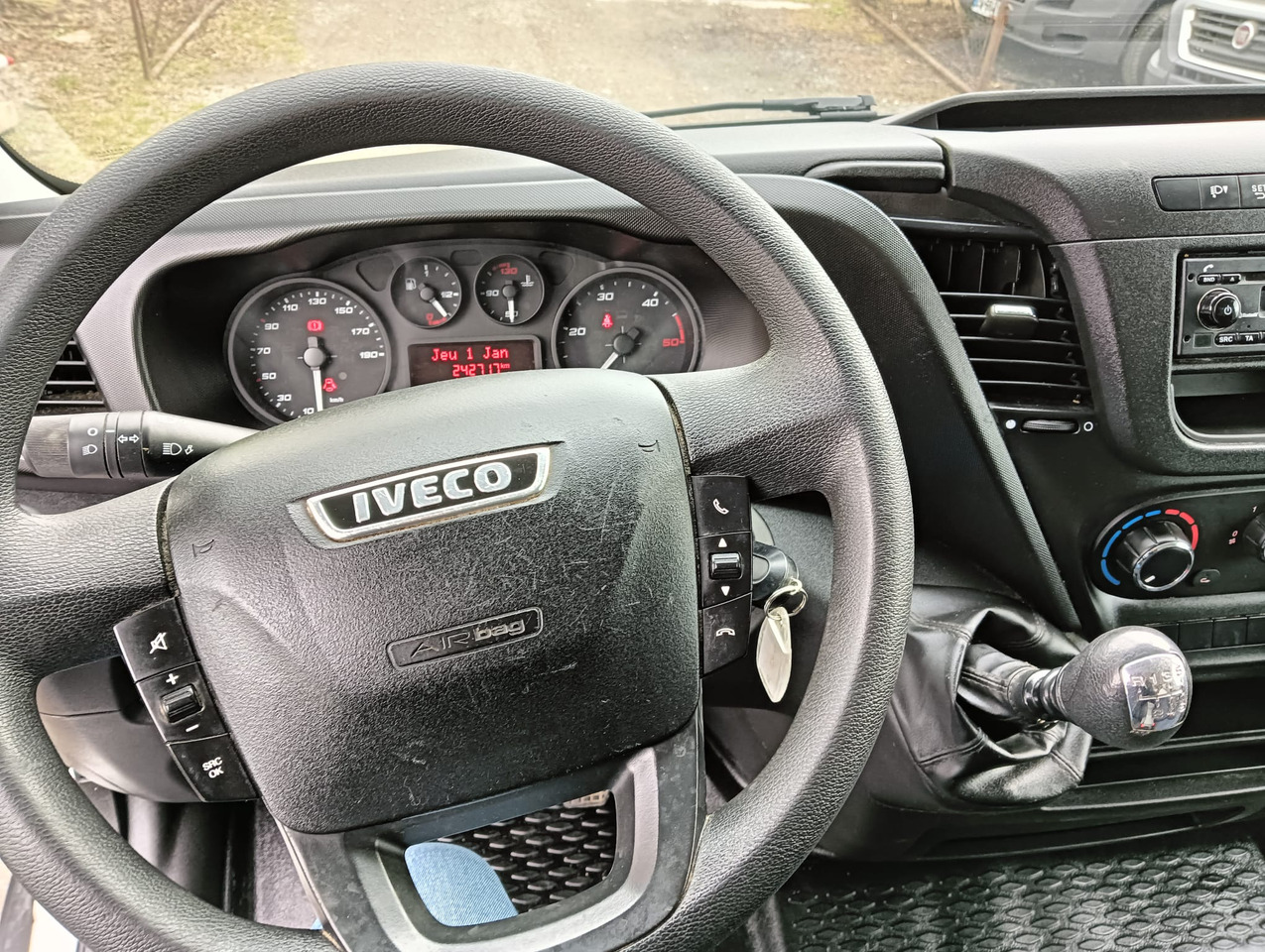 IVECO DAILY 35C14 WYWROTKA KIPER NR 820 - Όχημα με ανατρεπομενη καροτσα: φωτογραφία 3 IVECO DAILY 35C14 WYWROTKA KIPER NR 820 - Όχημα με ανατρεπομενη καροτσα: φωτογραφία 3