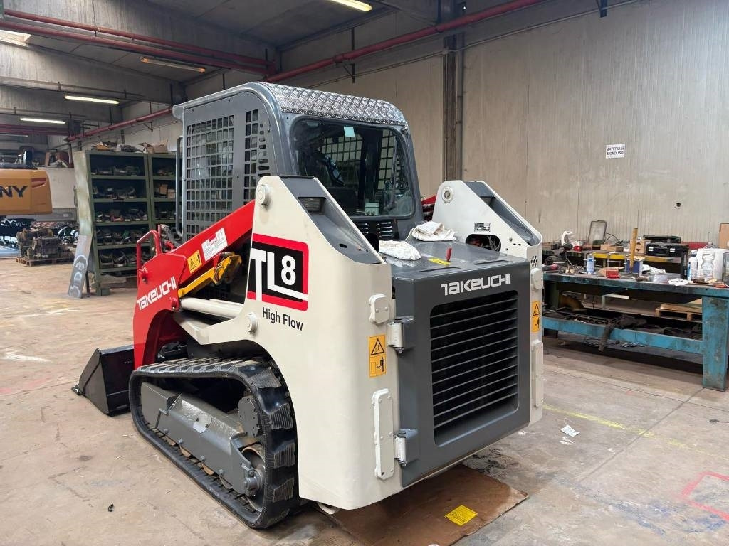 Takeuchi TL 8 - Φορτωτής πλάγιας ολίσθησης: φωτογραφία 4 Takeuchi TL 8 - Φορτωτής πλάγιας ολίσθησης: φωτογραφία 4