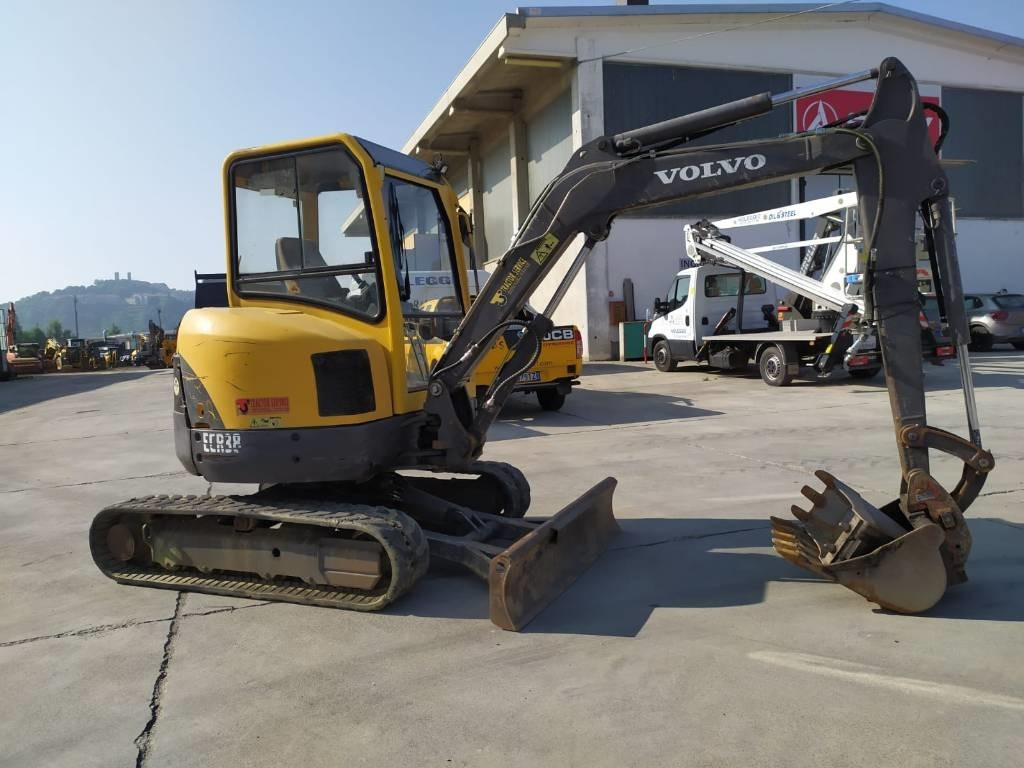 Volvo ECR 38 - Μίνι εκσκαφέας: φωτογραφία 4 Volvo ECR 38 - Μίνι εκσκαφέας: φωτογραφία 4