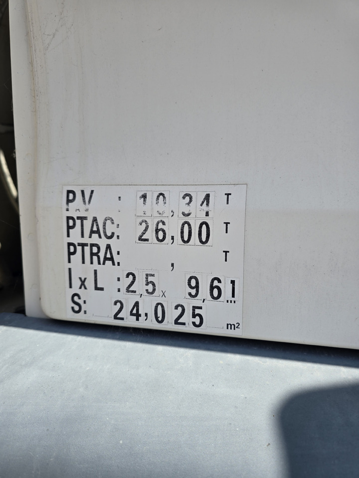 MAN TGA 26-320 - Φορτηγό βυτιοφόρο: φωτογραφία 2 MAN TGA 26-320 - Φορτηγό βυτιοφόρο: φωτογραφία 2