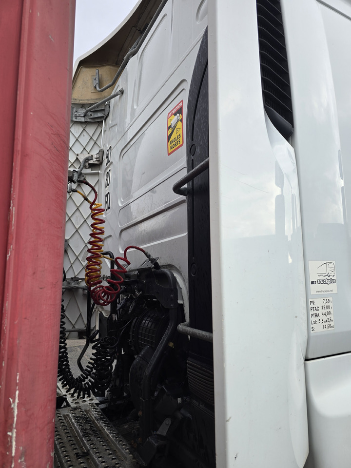 RENAULT PREMIUM 460 DXI - Τράκτορας: φωτογραφία 5 RENAULT PREMIUM 460 DXI - Τράκτορας: φωτογραφία 5