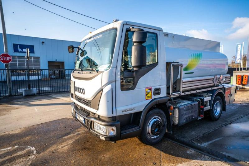 Iveco EURO CARGO 100-220 +CM 5500L + 3 COMP. - Φορτηγό βυτιοφόρο: φωτογραφία 1 Iveco EURO CARGO 100-220 +CM 5500L + 3 COMP. - Φορτηγό βυτιοφόρο: φωτογραφία 1