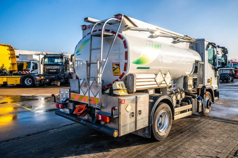 Iveco EURO CARGO 100-220 +CM 5500L + 3 COMP. - Φορτηγό βυτιοφόρο: φωτογραφία 4 Iveco EURO CARGO 100-220 +CM 5500L + 3 COMP. - Φορτηγό βυτιοφόρο: φωτογραφία 4