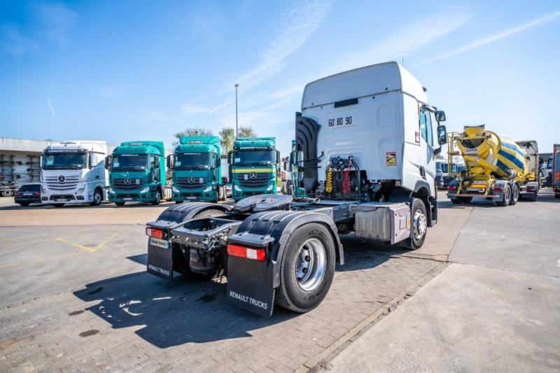 Renault T 520 - Τράκτορας: φωτογραφία 4 Renault T 520 - Τράκτορας: φωτογραφία 4
