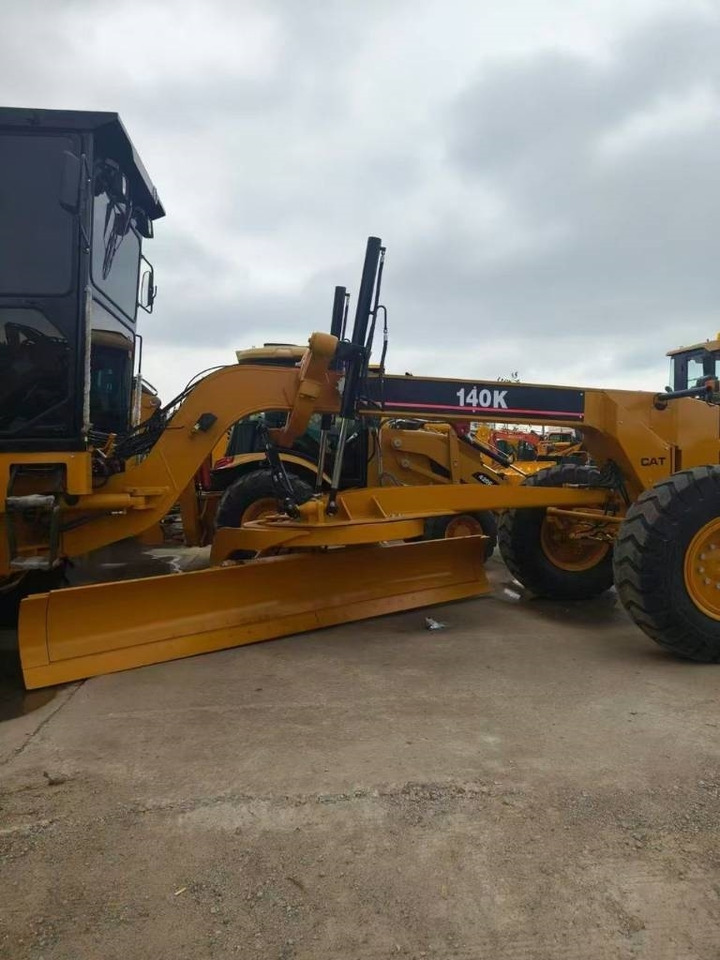 CAT 140K - Γκρέιντερ: φωτογραφία 4 CAT 140K - Γκρέιντερ: φωτογραφία 4