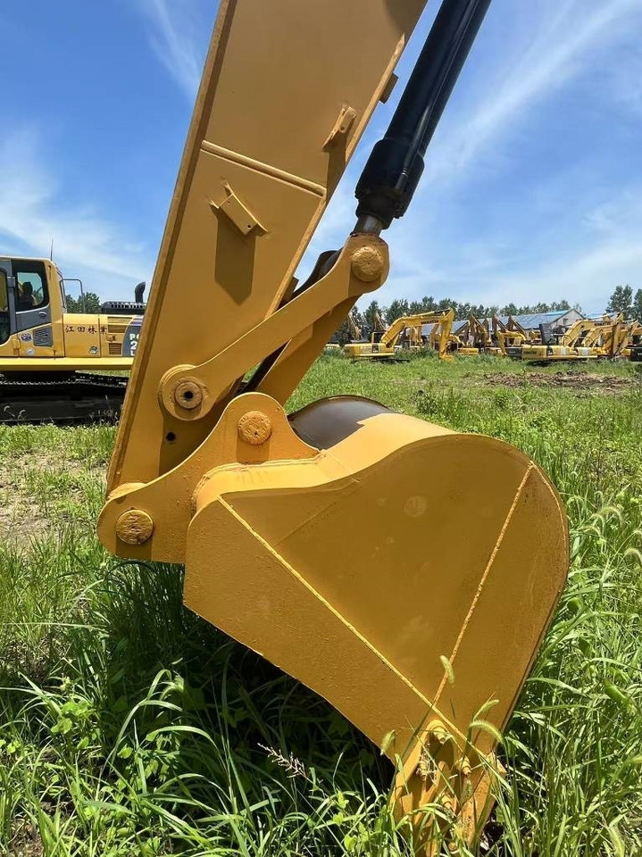 CAT 320d - Ερπυστριοφόρος εκσκαφέας: φωτογραφία 5 CAT 320d - Ερπυστριοφόρος εκσκαφέας: φωτογραφία 5